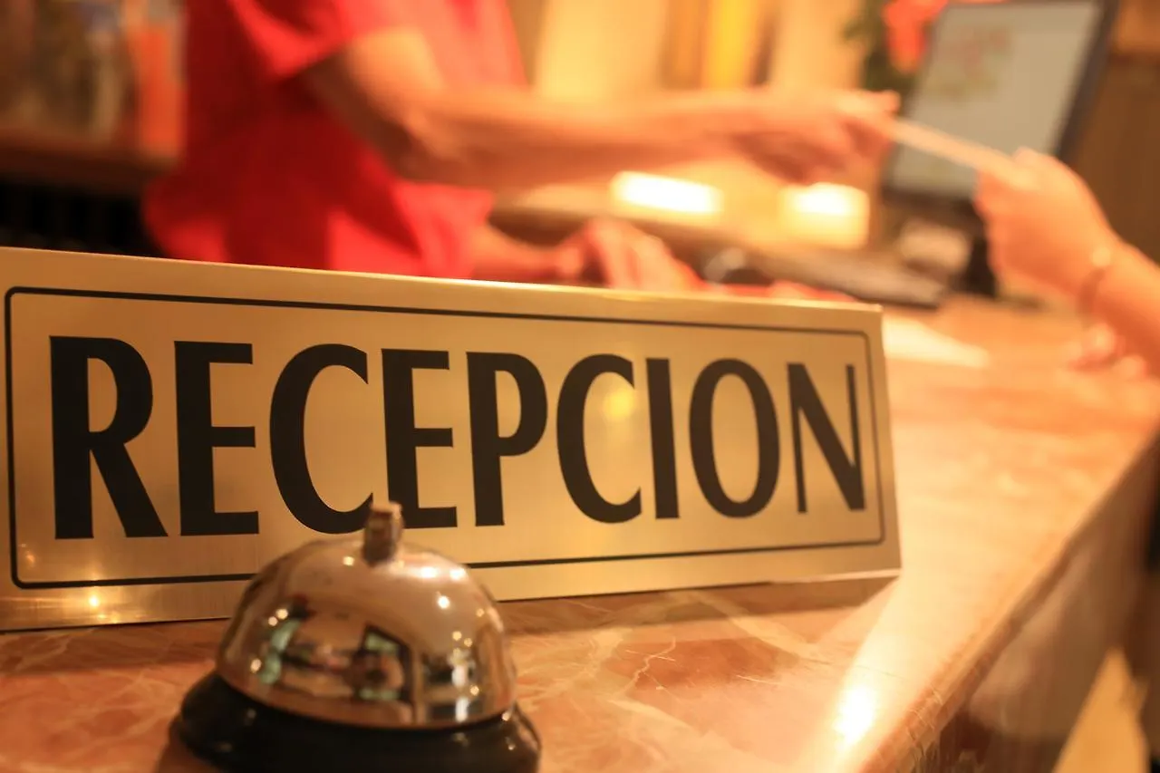 ***  Hotel Aeropuerto Sur San Isidro  España